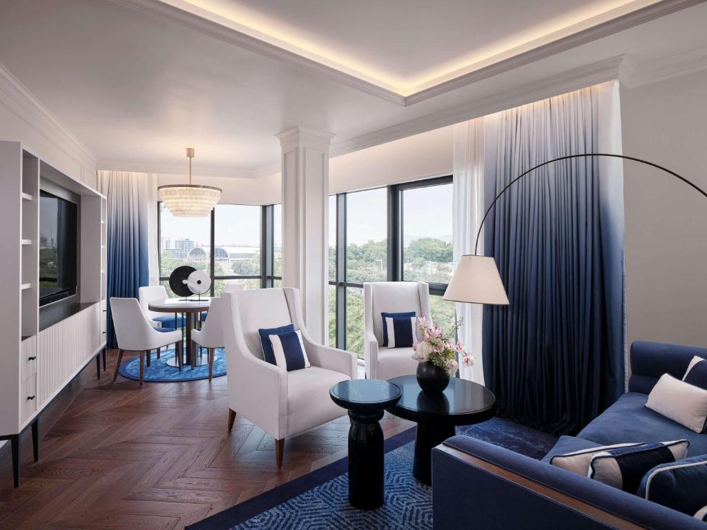 Posedenie v ubytovaní Sofitel Barcelona Skipper