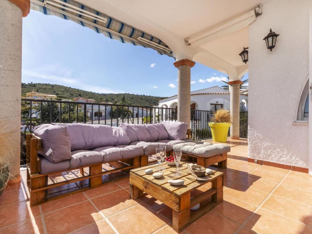 Apartment Blanca by Interhome