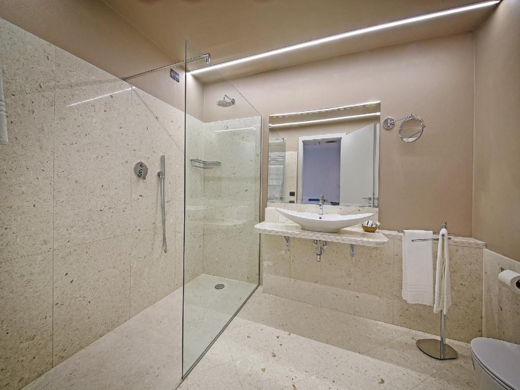 Koupelna v ubytování Hotel Salò du Parc