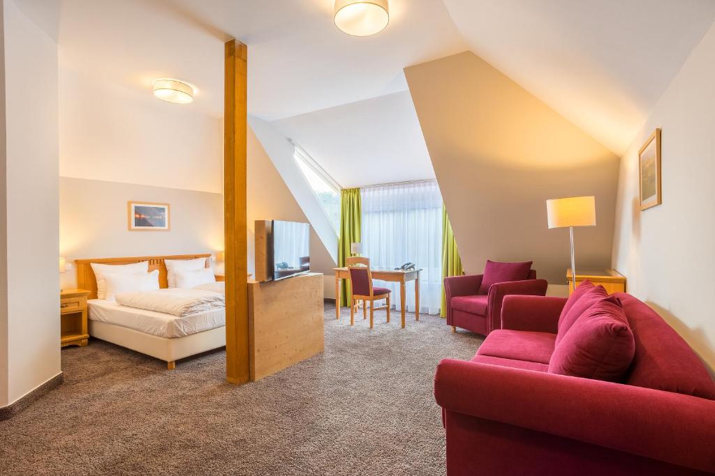TV a/nebo společenská místnost v ubytování Hotel Annaberg