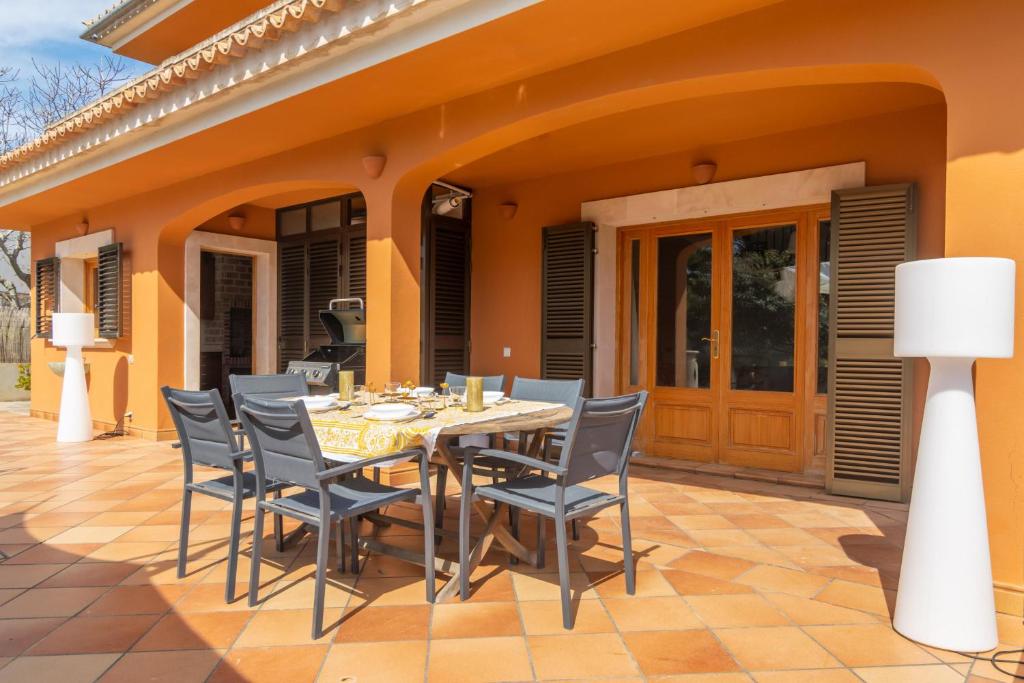 A balcony or terrace at Paradise 88