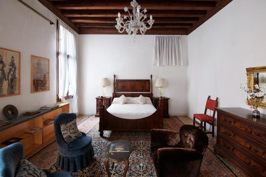 Palazzo Contarini Della Porta Di Ferro - Resim 30