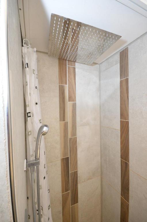 Airportgästehaus Bremen - Camera Doppia Con Bagno Privato