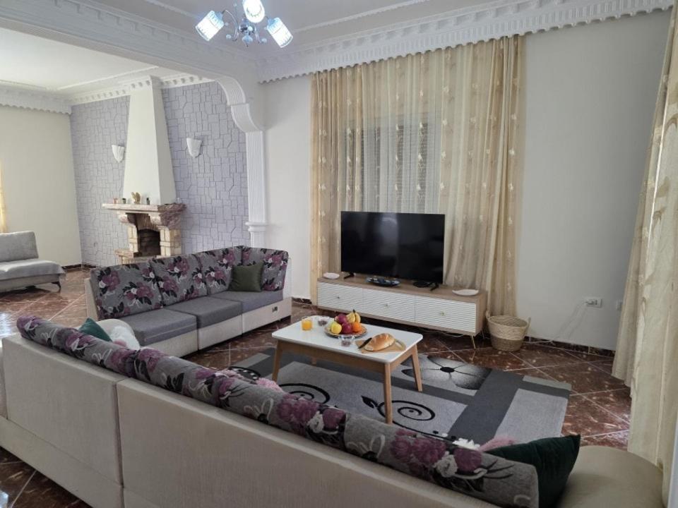 Posezení v ubytování The Red Oasis - Luxury Villa