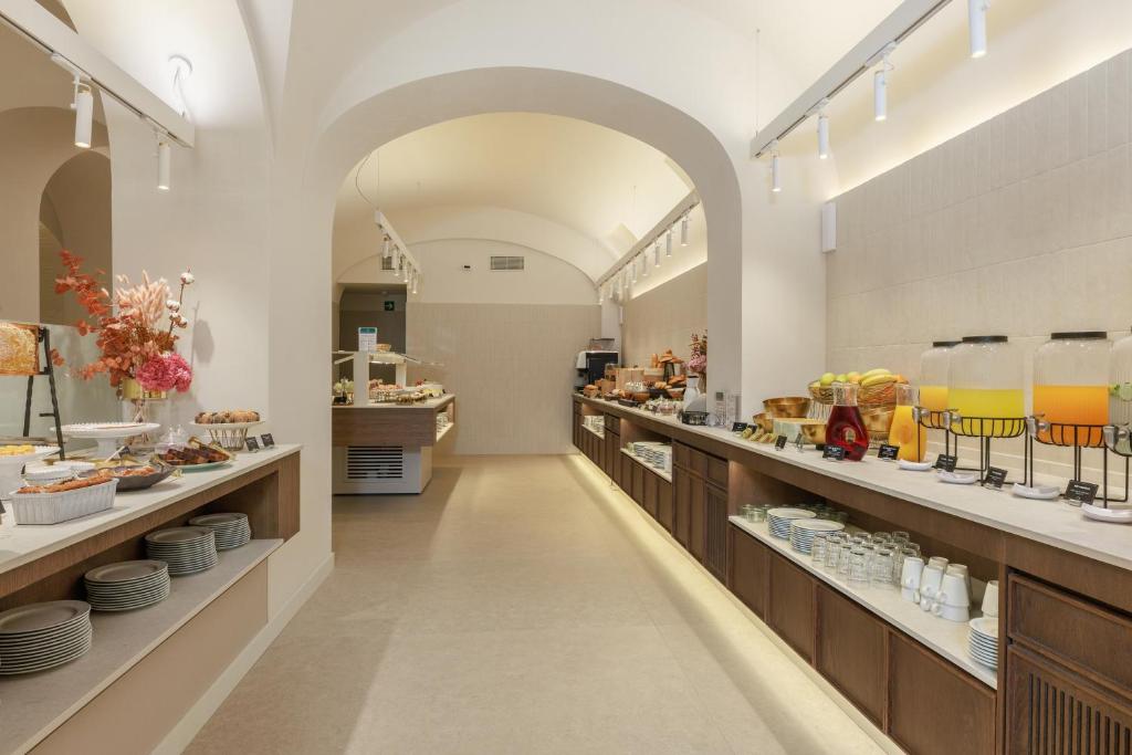 Hotel Medinaceli New reopening 2025 - Resim 9