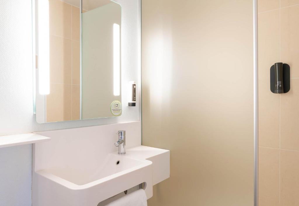 B&B HOTEL Lyon Centre Part-dieu Gambetta - Resim 34