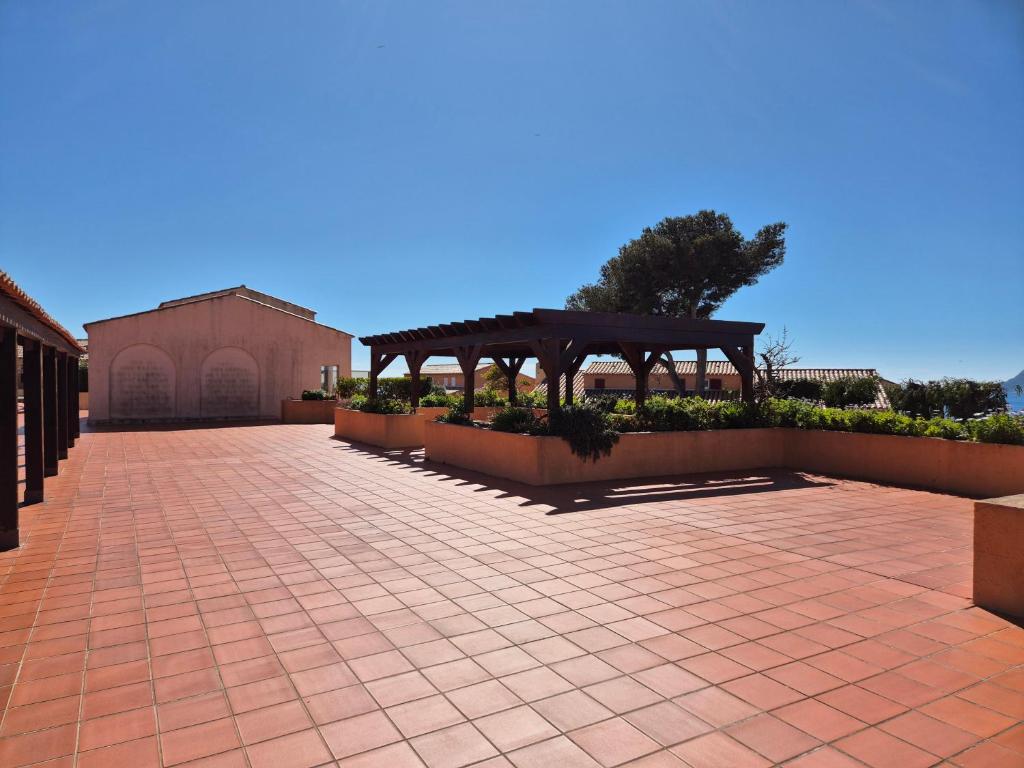 Zdjęcie z galerii obiektu Grand appartement, 3 chambres, très bonne literie, résidence avec piscine à Pin Rolland w mieście Saint-Mandrier-sur-Mer
