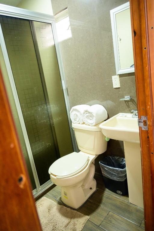 Koupelna v ubytování Hotel Acuario En Ocotlán