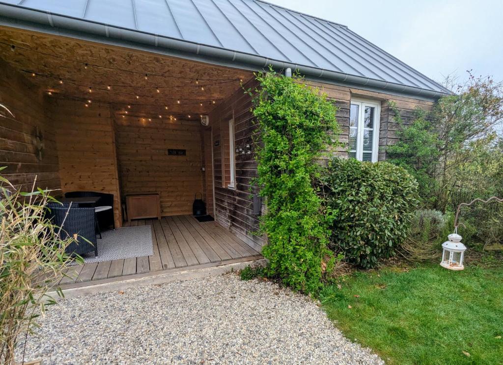 Zahrada ubytování La petite enseigne - Chez Hélène - Gîtes en baie