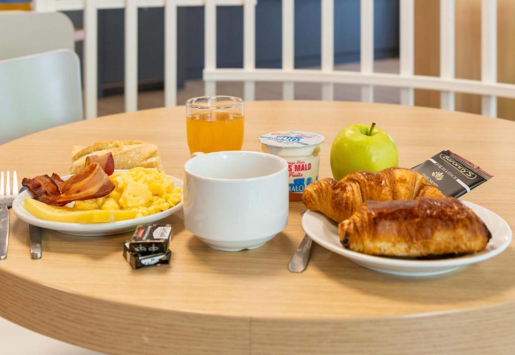 B&B HOTEL Lyon Centre Monplaisir - Resim 44