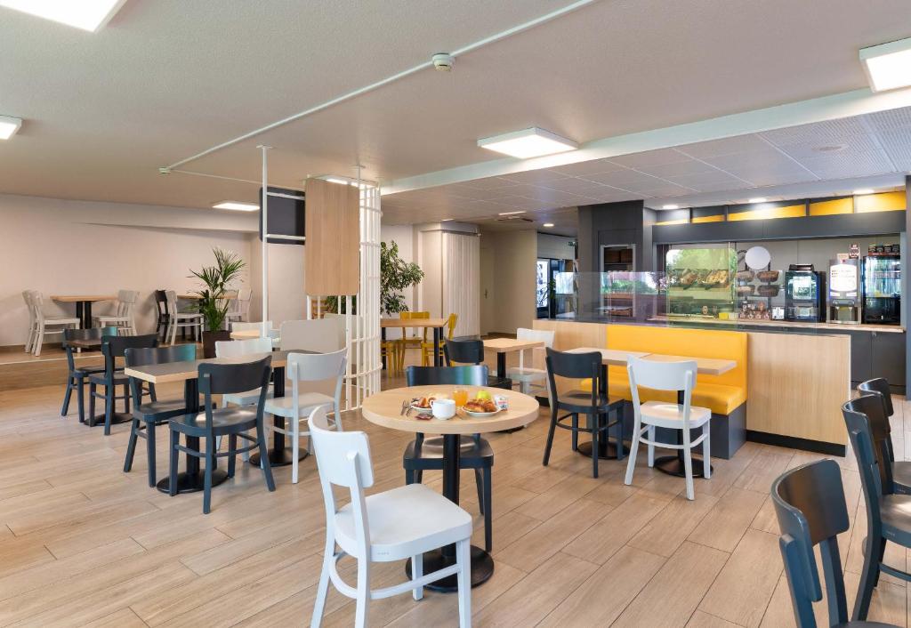 B&B HOTEL Lyon Centre Monplaisir - Resim 4