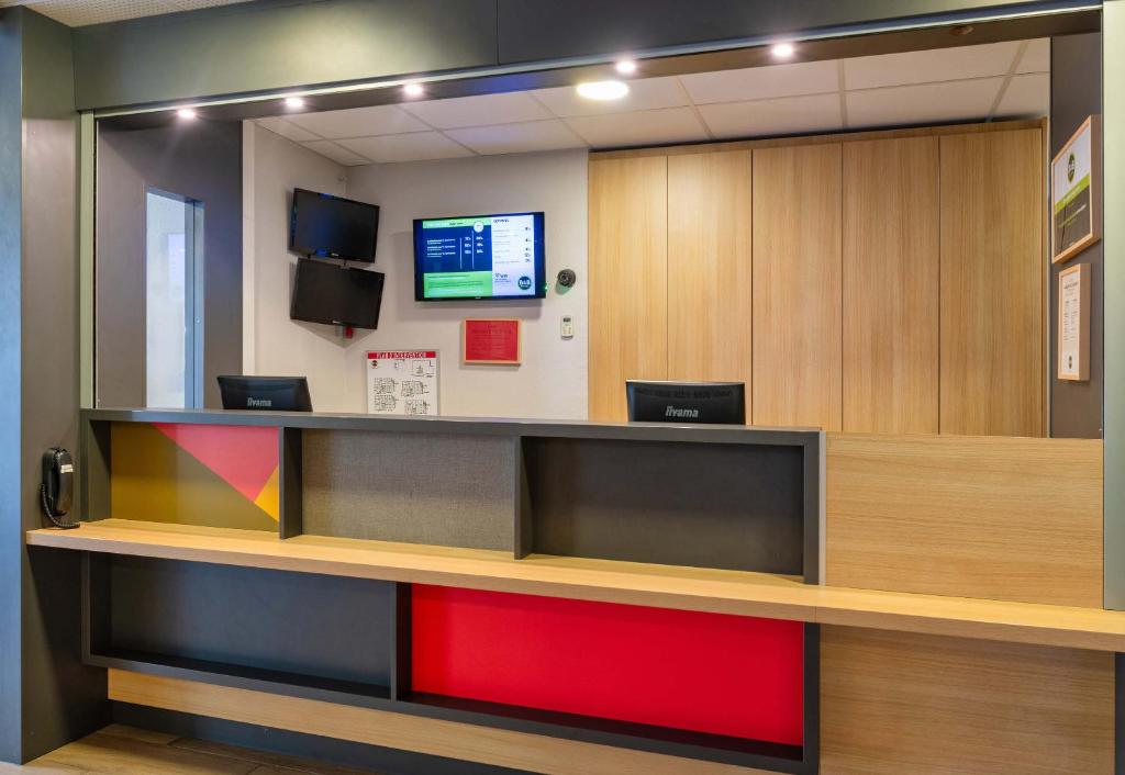 B&B HOTEL Lyon Centre Monplaisir - Resim 35