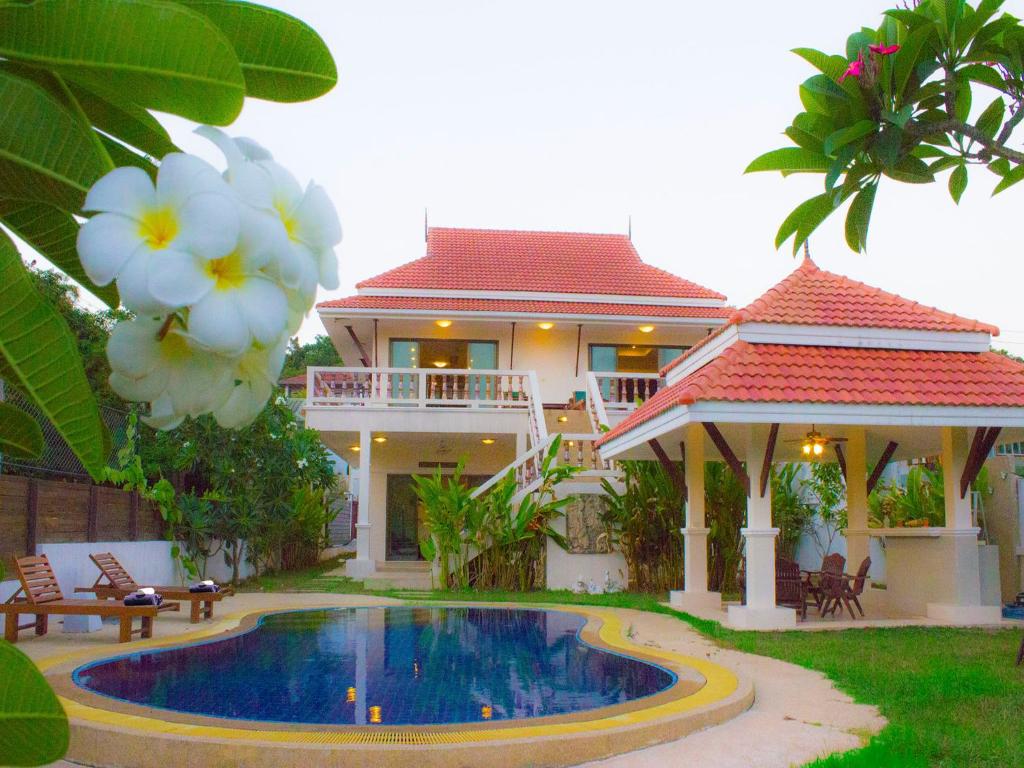 Dork Bua Villa 내부 또는 인근 수영장