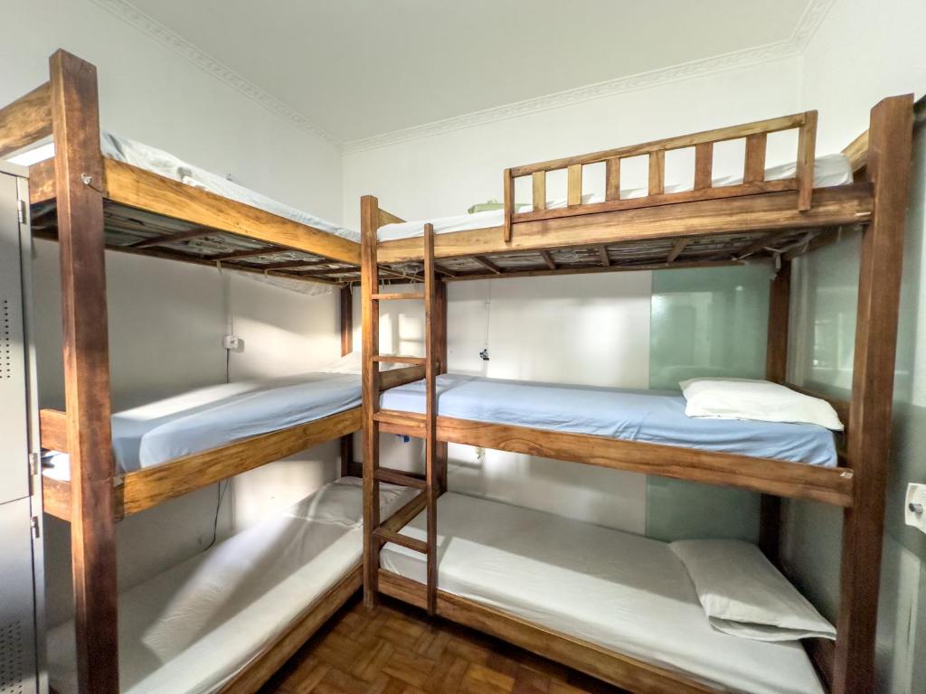 Postel nebo postele na pokoji v ubytování Lord Hostel
