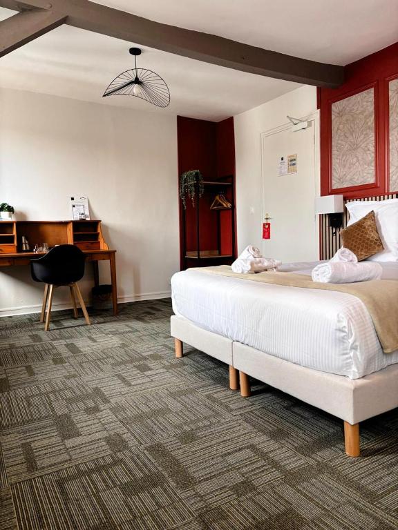 Le Lion dOr Hôtel de Charme et centre ville de Bernay - Habitación Doble Superior
