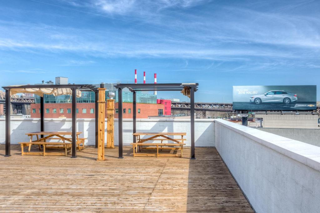 Ein Balkon oder eine Terrasse in der Unterkunft LIC Hotel