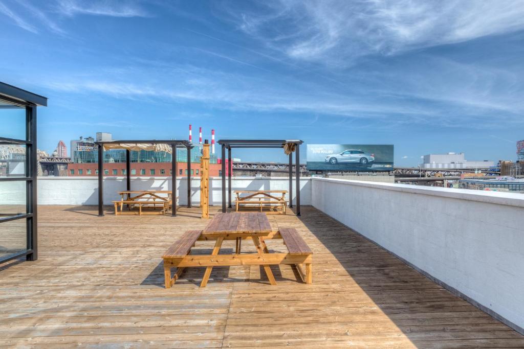 Ein Balkon oder eine Terrasse in der Unterkunft LIC Hotel