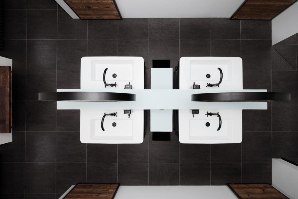 Long Story Short Hostel & Café - 9