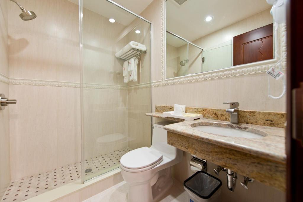 Asiatic Hotel - Flushing photo