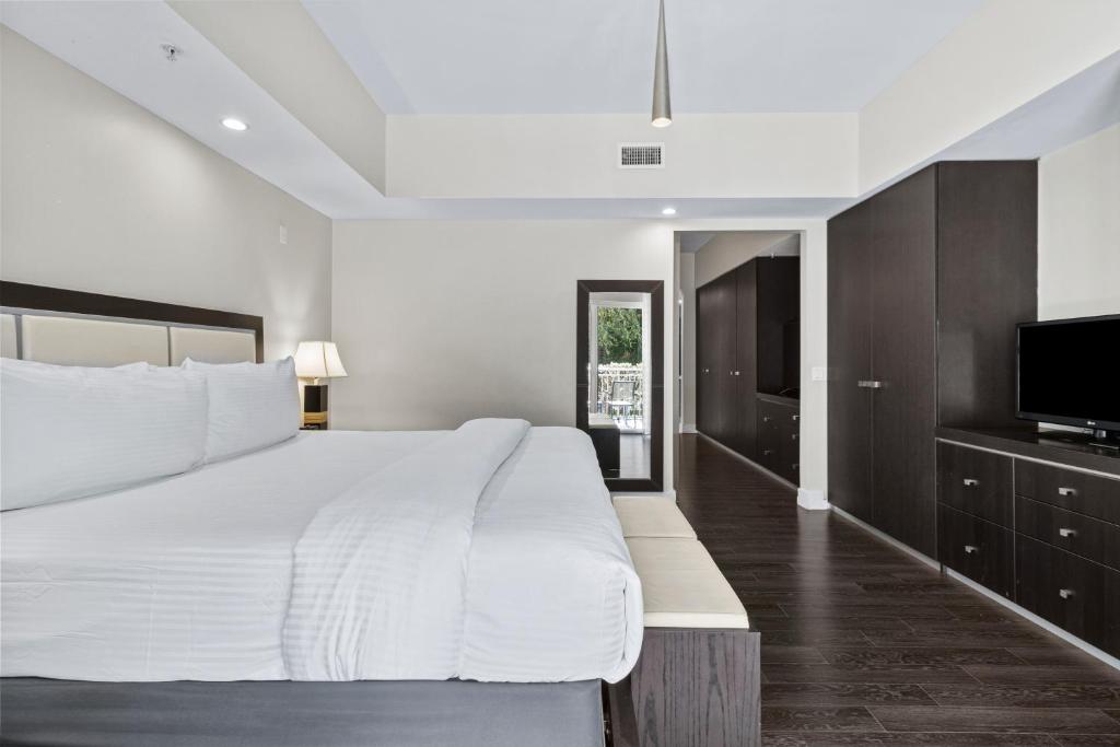 Provident Doral At The Blue - 