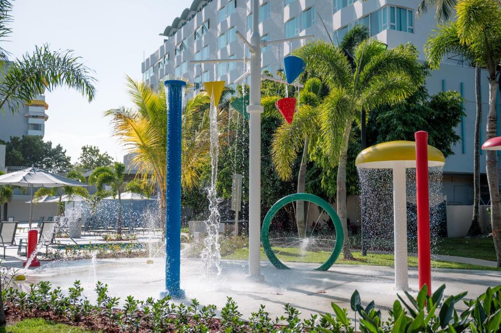 Bazén v ubytování Verdanza Hotel nebo v jeho okolí