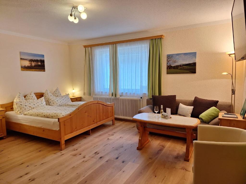 Postel nebo postele na pokoji v ubytování Willi's Bauernhof