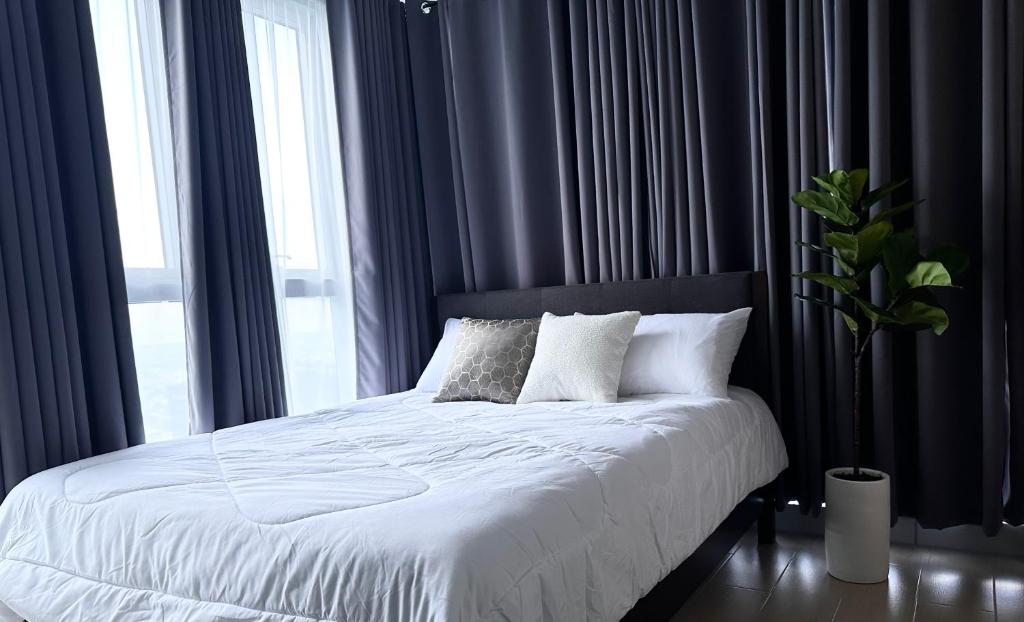 City Lights Apartment in BGC