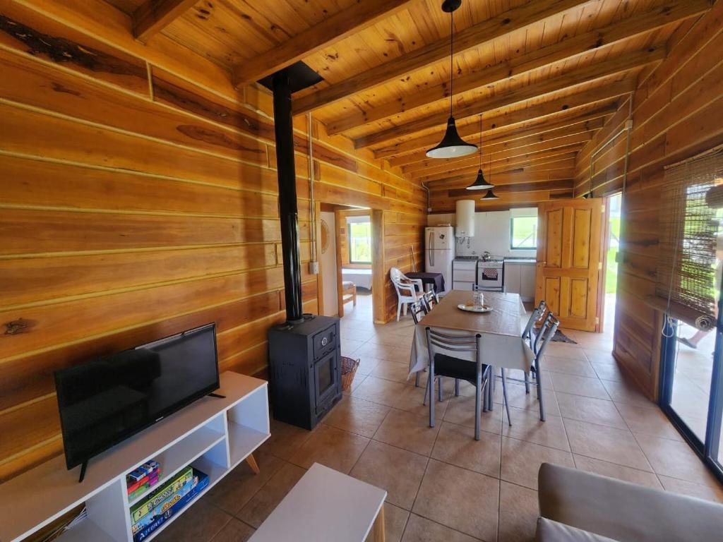 Kuchyň nebo kuchyňský kout v ubytování Cabaña Altos los Reartes