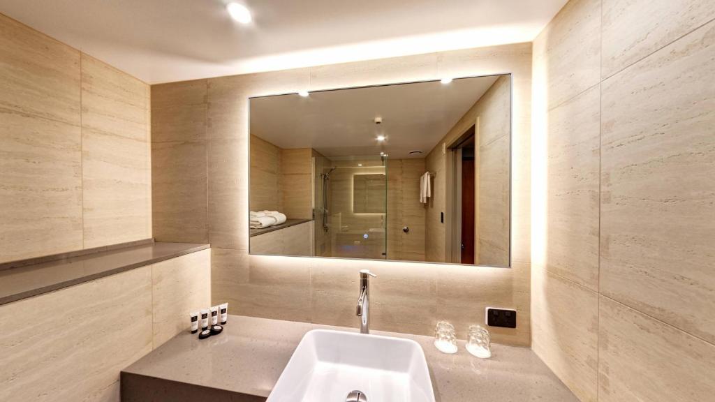 Distinction Luxmore Hotel - Resim 8