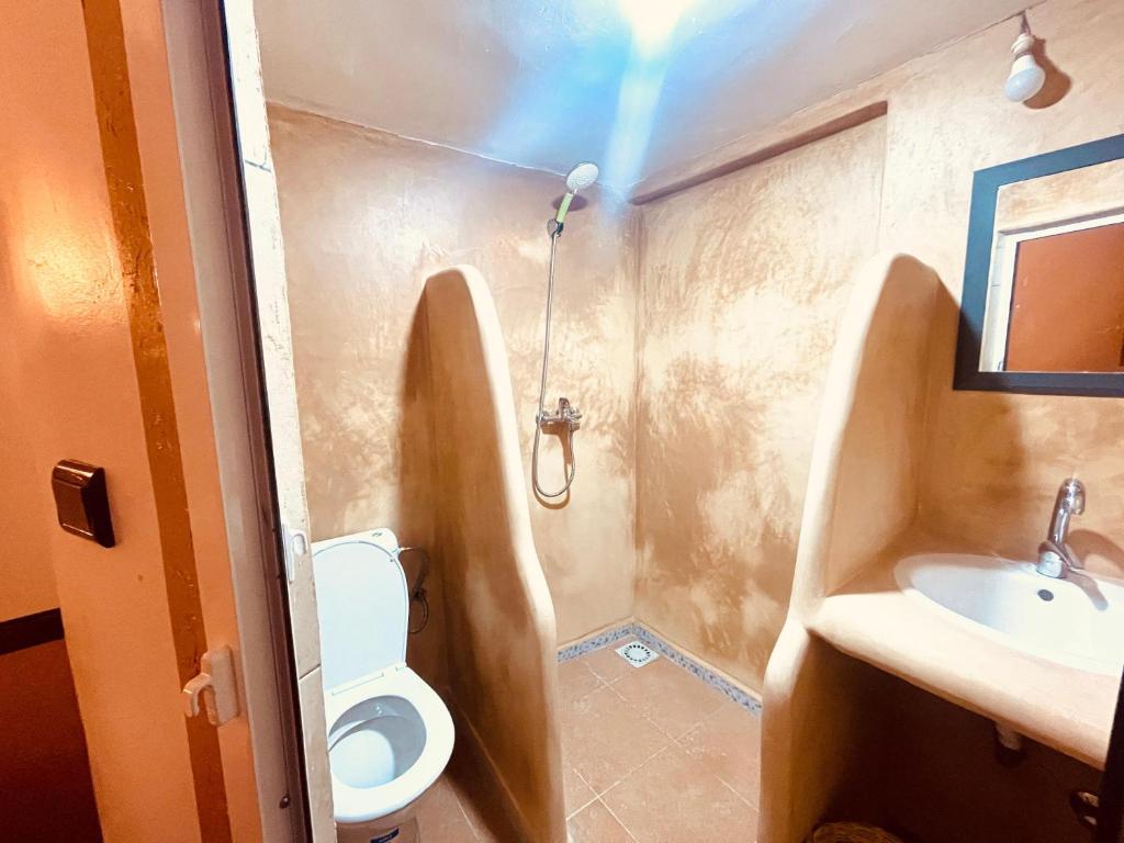 Koupelna v ubytování Auberge la belle vue dades