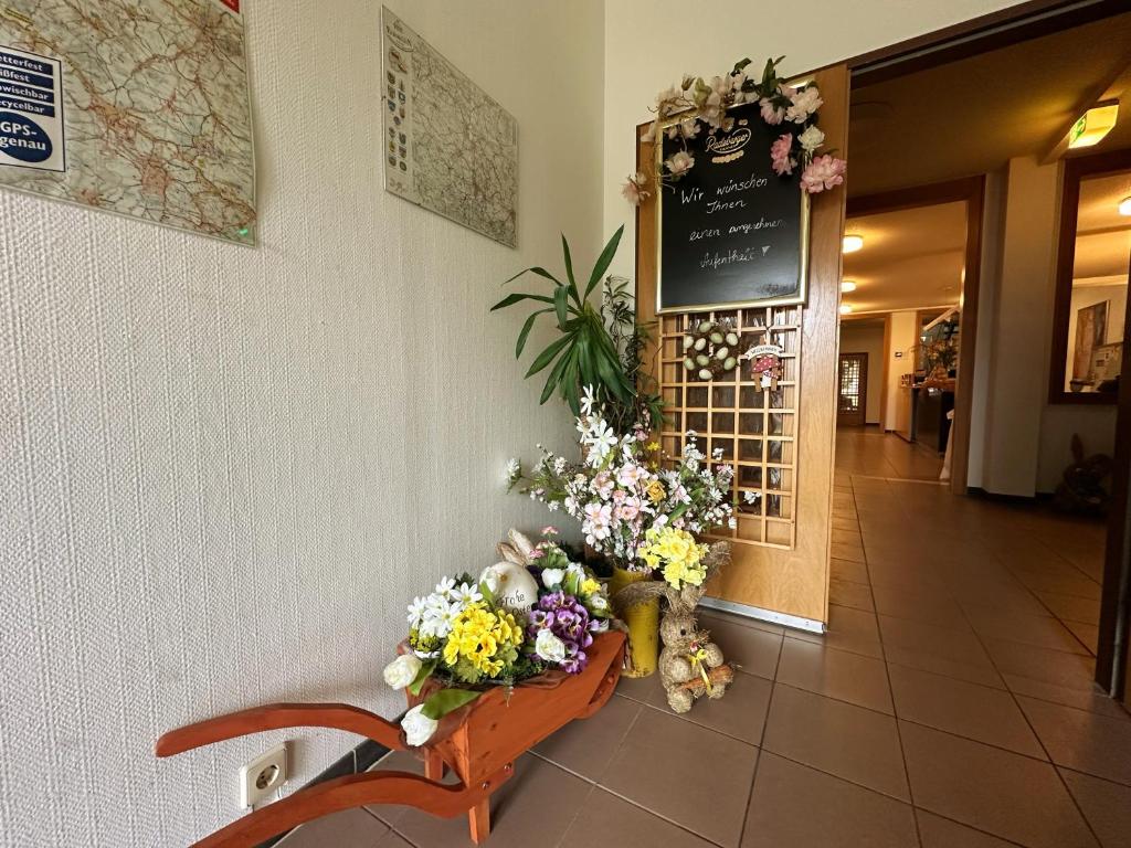 Vstupní hala nebo recepce v ubytování Hotel am Lärchenberg I Frühstück, WLAN, Parkplatz