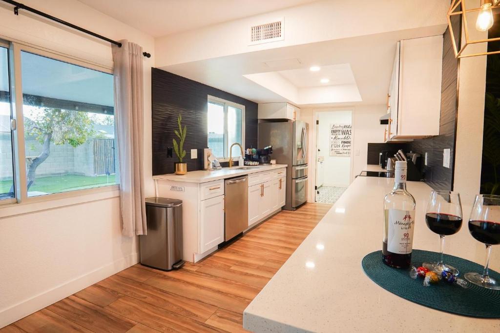 Una cocina o zona de cocina en Lazy Palms