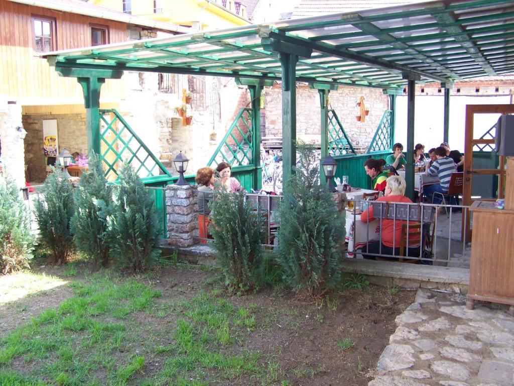 Zahrada ubytování Restaurace a penzion U Lva