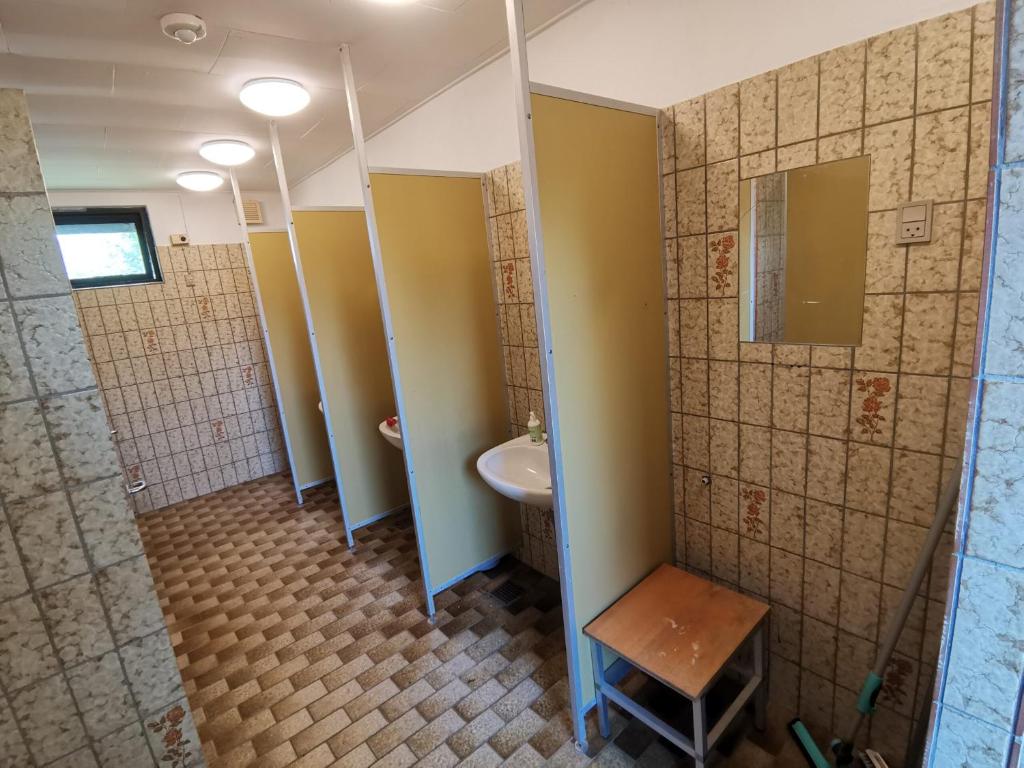 Vannituba majutusasutuses Langeland Camping