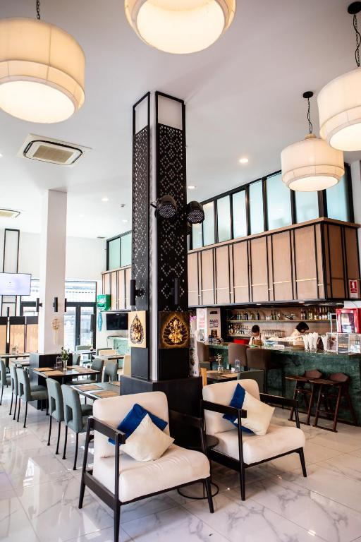 The Experience Walking Street Chiang Mai - Resim 5