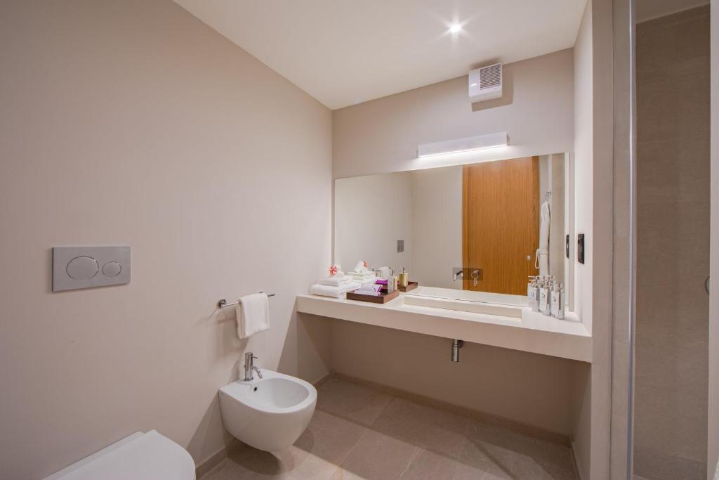 Cinnamon Velifushi Maldives - 18