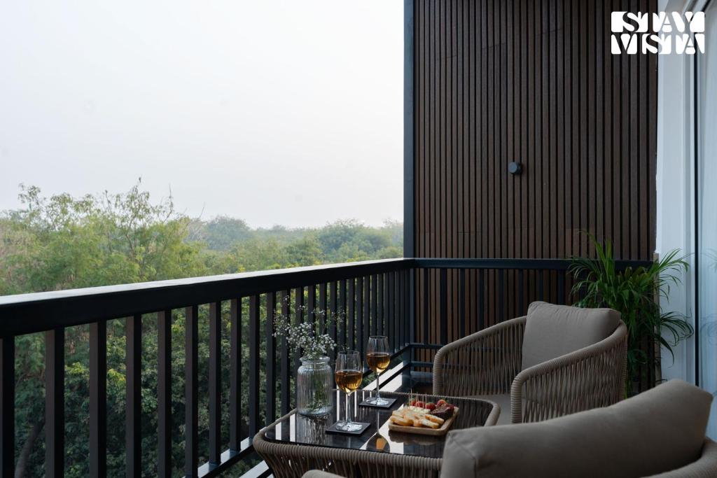 Balkón nebo terasa v ubytování StayVista Residences at GK 1 - Air Purifier