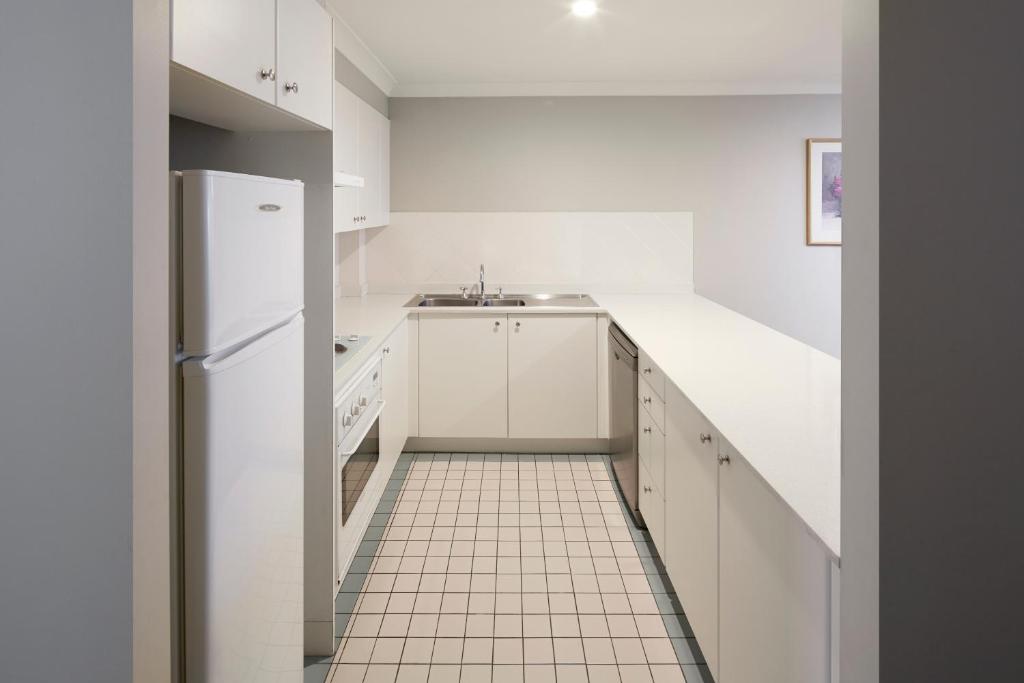 Pinnacle Apartments - Resim 16