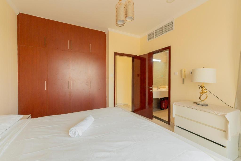 Postel nebo postele na pokoji v ubytování luxurious miracle home