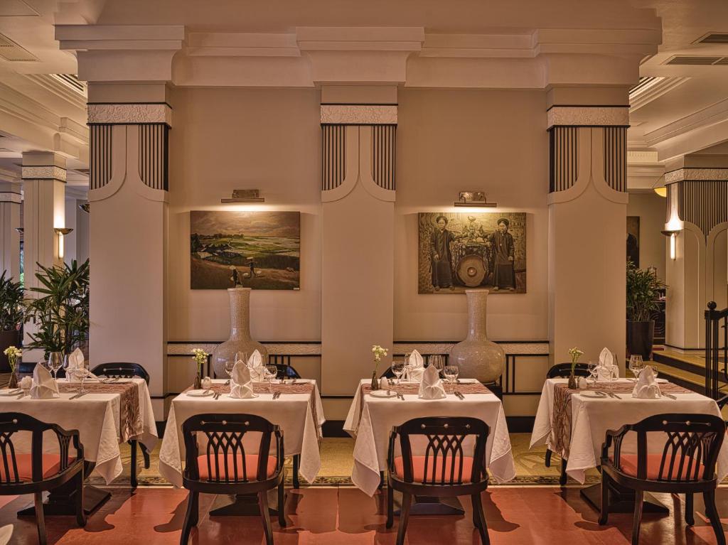 Restaurace v ubytování Azerai La Residence, Hue