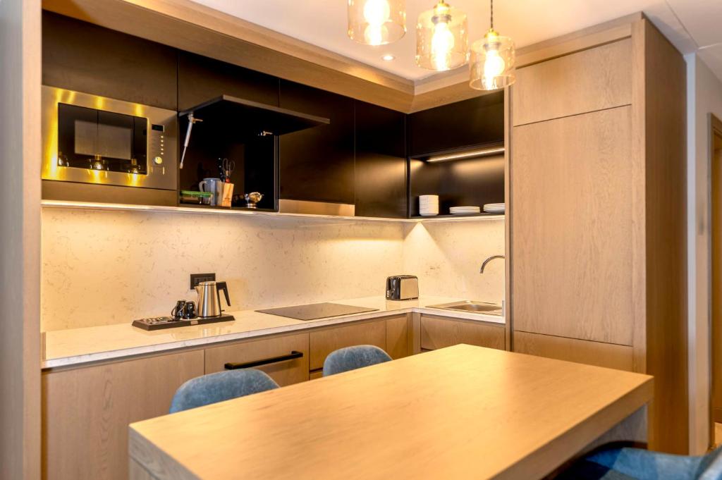 Kuchyň nebo kuchyňský kout v ubytování Hyatt House Nairobi Westlands
