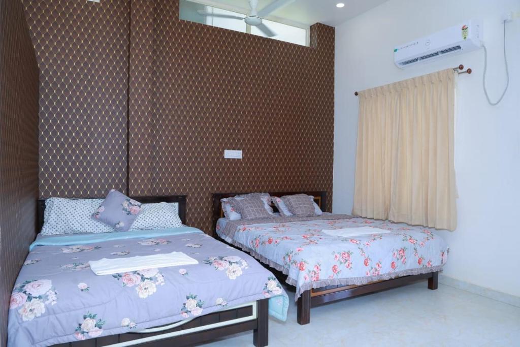 Fotografie z fotogalerie ubytování Mohanam Pure Vegetarian Restaurant v destinaci Nagercoil