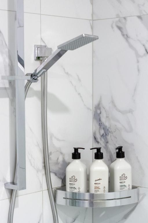 Modern Studio Retreat Prime City Fringe Location - Resim 3