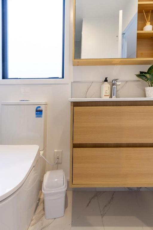 Modern Studio Retreat Prime City Fringe Location - Resim 18