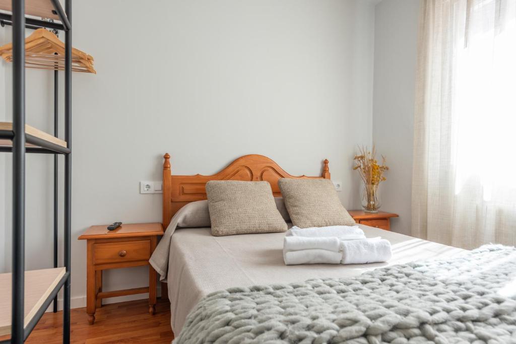 Pensión Casa Castelao 31 O Grove - Standard Double Room With Shared Bathroom