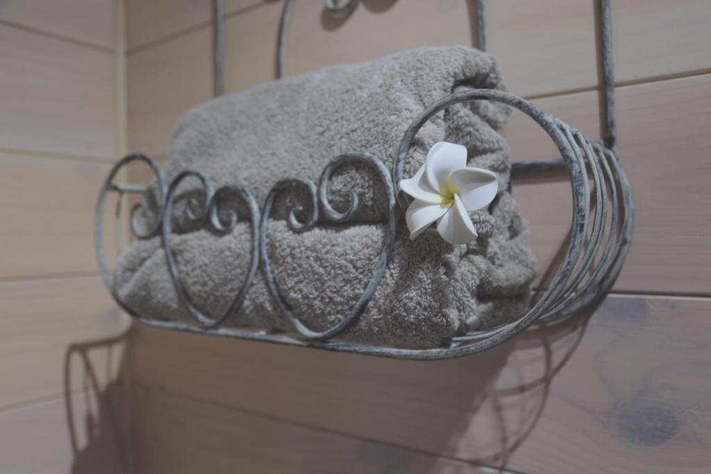 Two Bare Feet - Resim 29