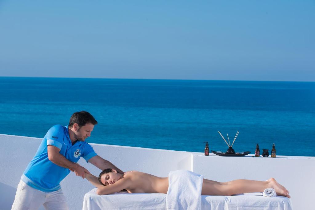 Hosté ubytování Parthenis Beach, Suites by the Sea