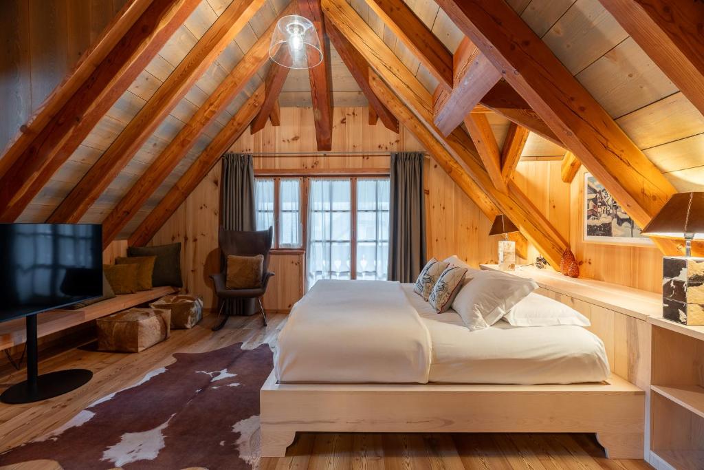 TV a/nebo společenská místnost v ubytování Hammerack Hotel