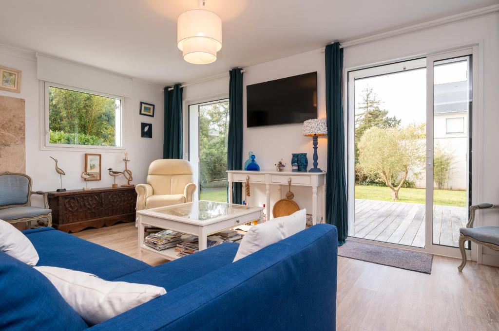 TV a/nebo společenská místnost v ubytování Maison de vacances esprit maritime