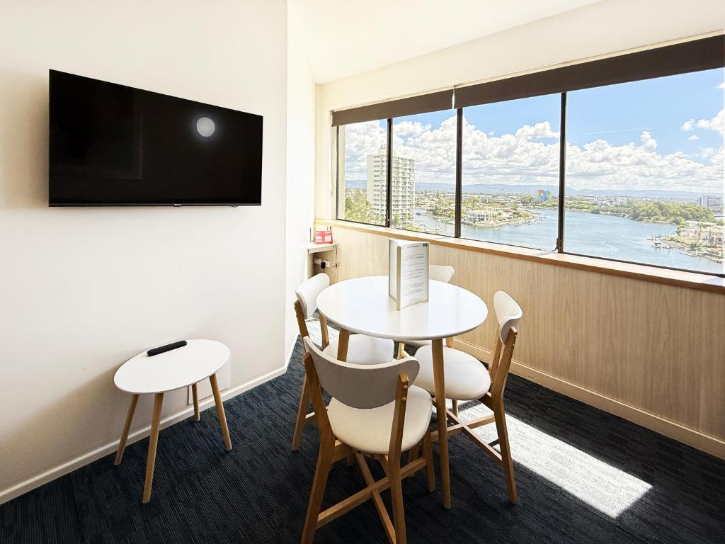 
Two-Bedroom Apartment with walk-in shower
